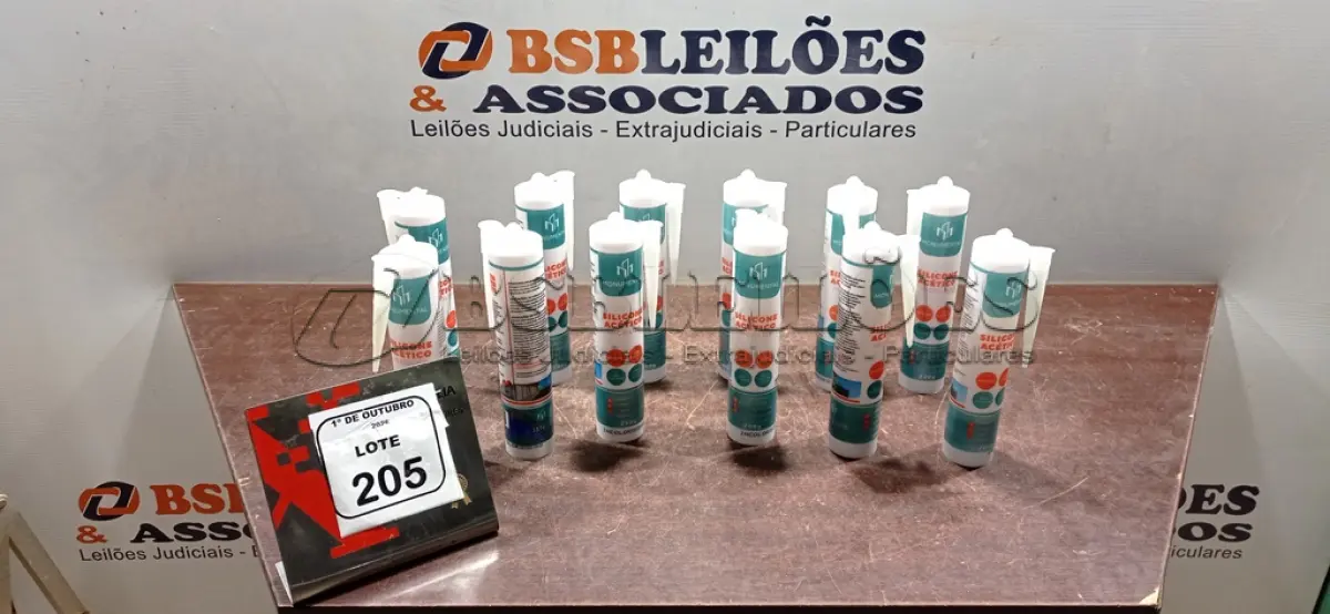 LOTE 205 - 12 SILICONES ACÉTICO INCOLOR DE 240G CADA MARCA MONUMENTAL. (NO ESTADO) ATENÇÃO! FAZER A VISITAÇÃO ANTES DE ARREMATAR, NÃO SABEMOS SE FUNCIONA, LEILÃO NÃO TEM GARANTIA E NEM DEVOLUÇÃO, SUJEITO A POSSÍVEIS AVARIAS VISÍVEIS/OCULTAS E/OU AUSÊNCIA DE COMPONENTES.