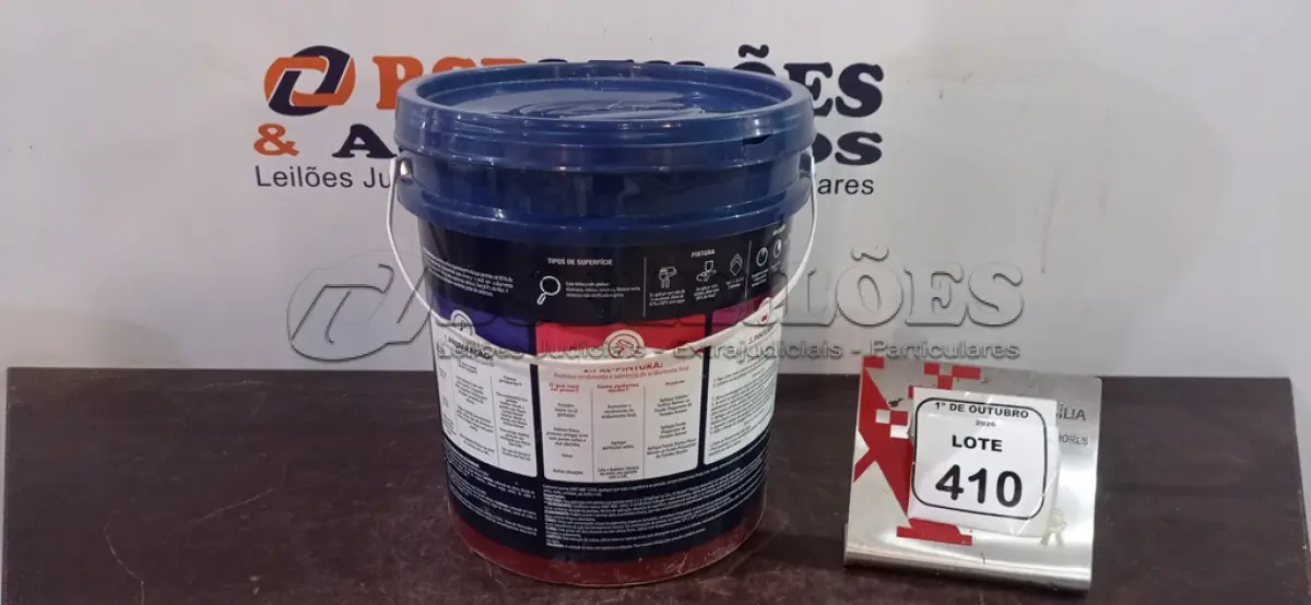 LOTE 410 - 01 BALDE DE TINTA ACRÍLICA NA COR CINZA ABSOUTO FOSCO DE 18L MARCA DUCRYL. (NO ESTADO) ATENÇÃO! FAZER A VISITAÇÃO ANTES DE ARREMATAR, NÃO SABEMOS SE FUNCIONA, LEILÃO NÃO TEM GARANTIA E NEM DEVOLUÇÃO, SUJEITO A POSSÍVEIS AVARIAS VISÍVEIS/OCULTAS E/OU AUSÊNCIA DE COMPONENTES.