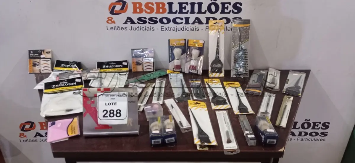 LOTE 288 - 01 LOTE COM UTENSÍLIOS DE HIGIENE E CUIDADOS PESSOAIS DIVERSOS. (NO ESTADO) ATENÇÃO! FAZER A VISITAÇÃO ANTES DE ARREMATAR, NÃO SABEMOS SE FUNCIONA, LEILÃO NÃO TEM GARANTIA E NEM DEVOLUÇÃO, SUJEITO A POSSÍVEIS AVARIAS VISÍVEIS/OCULTAS E/OU AUSÊNCIA DE COMPONENTES.