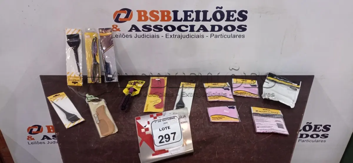 LOTE 297 - 01 LOTE COM UTENSÍLIOS DE HIGIENE E CUIDADOS PESSOAIS DIVERSOS. (NO ESTADO) ATENÇÃO! FAZER A VISITAÇÃO ANTES DE ARREMATAR, NÃO SABEMOS SE FUNCIONA, LEILÃO NÃO TEM GARANTIA E NEM DEVOLUÇÃO, SUJEITO A POSSÍVEIS AVARIAS VISÍVEIS/OCULTAS E/OU AUSÊNCIA DE COMPONENTES.