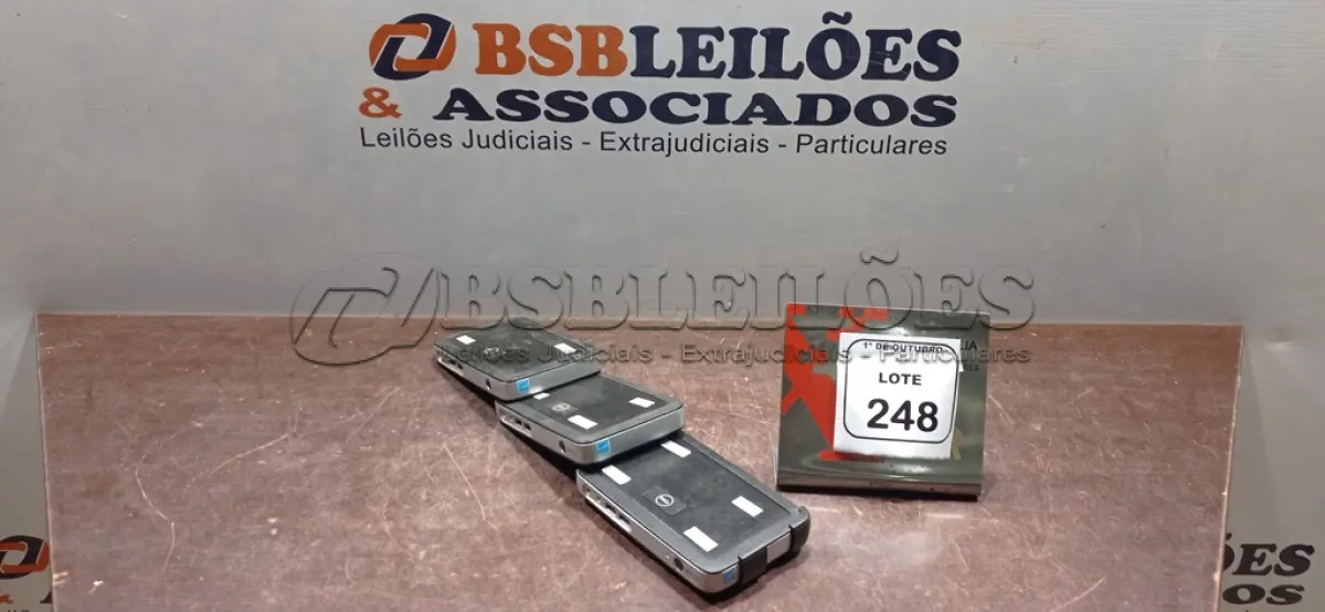 LOTE 248 - 03 MINIS PC TERMINAIS MARCA WYSE SEM CABOS. (NO ESTADO) ATENÇÃO! FAZER A VISITAÇÃO ANTES DE ARREMATAR, NÃO SABEMOS SE FUNCIONA, LEILÃO NÃO TEM GARANTIA E NEM DEVOLUÇÃO, SUJEITO A POSSÍVEIS AVARIAS VISÍVEIS/OCULTAS E/OU AUSÊNCIA DE COMPONENTES.