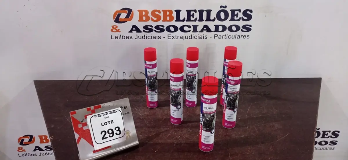 LOTE 293 - 12 UNIDADES DE VASELINA SPRAY USO GERAL DE 200ML CADA MARCA CHEMI COLOR. (NO ESTADO) ATENÇÃO! FAZER A VISITAÇÃO ANTES DE ARREMATAR, NÃO SABEMOS SE FUNCIONA, LEILÃO NÃO TEM GARANTIA E NEM DEVOLUÇÃO, SUJEITO A POSSÍVEIS AVARIAS VISÍVEIS/OCULTAS E/OU AUSÊNCIA DE COMPONENTES.