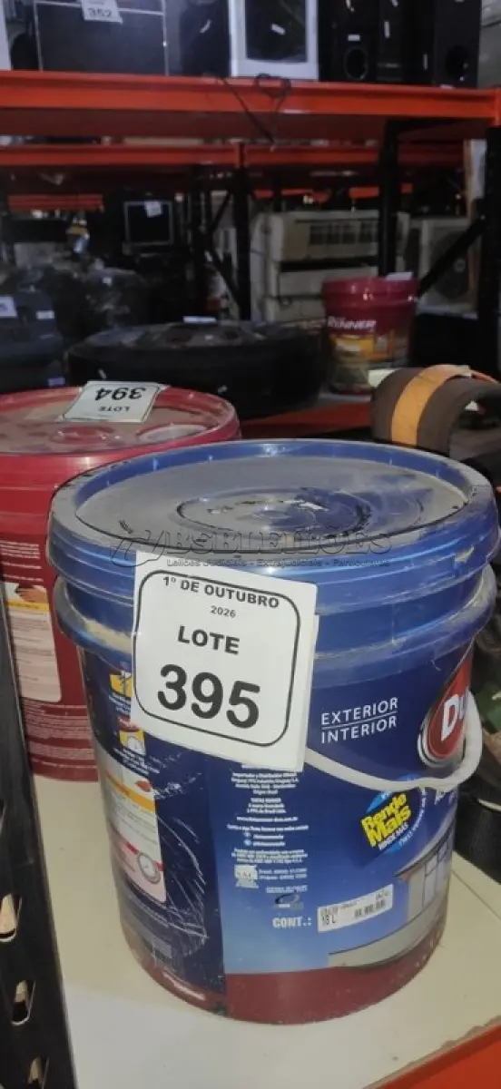 LOTE 395 - 01 BALDE DE TINTA ACRÍLICA STANDARD NA COR CÉU DE VERÃO FOSCO DE 16L MARCA DUCRYL. (NO ESTADO) ATENÇÃO! FAZER A VISITAÇÃO ANTES DE ARREMATAR, NÃO SABEMOS SE FUNCIONA, LEILÃO NÃO TEM GARANTIA E NEM DEVOLUÇÃO, SUJEITO A POSSÍVEIS AVARIAS VISÍVEIS/OCULTAS E/OU AUSÊNCIA DE COMPONENTES.