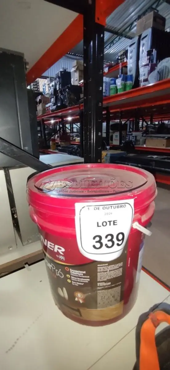 LOTE 339 - 01 BALDE DE TINTA ACRÍLICA SUPER PREMIUM NA COR BASE INTENSA SEMIBRILHO DE 16L MARCA RENNER. (NO ESTADO) ATENÇÃO! FAZER A VISITAÇÃO ANTES DE ARREMATAR, NÃO SABEMOS SE FUNCIONA, LEILÃO NÃO TEM GARANTIA E NEM DEVOLUÇÃO, SUJEITO A POSSÍVEIS AVARIAS VISÍVEIS/OCULTAS E/OU AUSÊNCIA DE COMPONENTES.