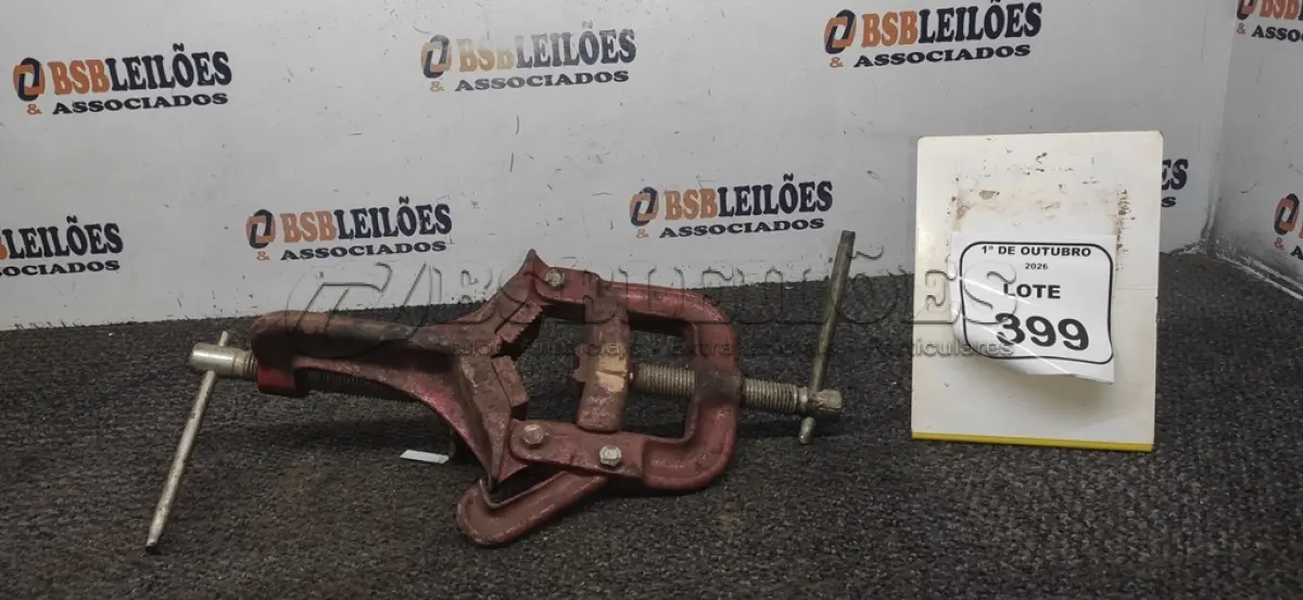 LOTE 399 - 01 MORSA PARA ENCANADOR. (NO ESTADO) ATENÇÃO! FAZER A VISITAÇÃO ANTES DE ARREMATAR, NÃO SABEMOS SE FUNCIONA, LEILÃO NÃO TEM GARANTIA E NEM DEVOLUÇÃO, SUJEITO A POSSÍVEIS AVARIAS VISÍVEIS/OCULTAS E/OU AUSÊNCIA DE COMPONENTES.
