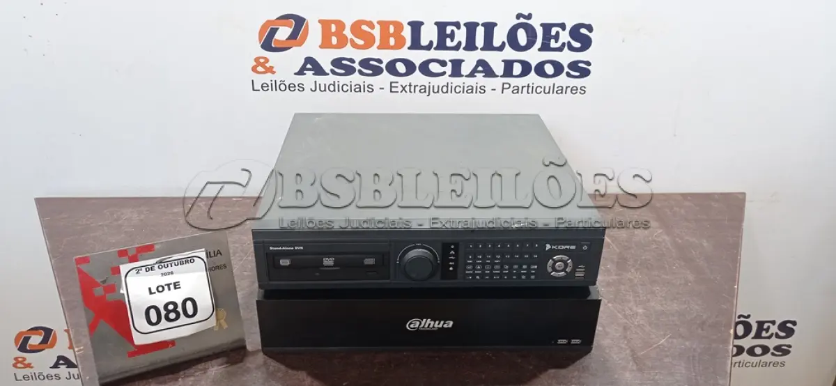 LOTE 080 - 02 APARELHOS DE DVR. (NO ESTADO) ATENÇÃO! FAZER A VISITAÇÃO ANTES DE ARREMATAR, NÃO SABEMOS SE FUNCIONA, LEILÃO NÃO TEM GARANTIA E NEM DEVOLUÇÃO, SUJEITO A POSSÍVEIS AVARIAS VISÍVEIS/OCULTAS E/OU AUSÊNCIA DE COMPONENTES.