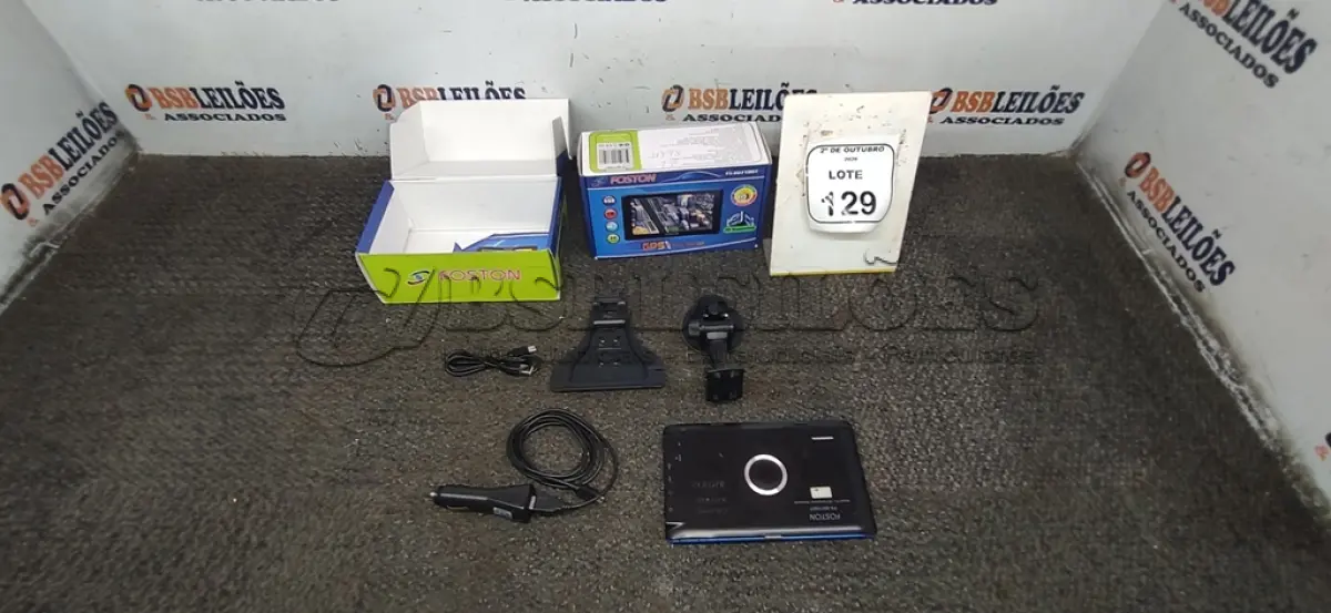 LOTE 129 - 02 GPS MARCA FOSTON. (NO ESTADO) ATENÇÃO! FAZER A VISITAÇÃO ANTES DE ARREMATAR, NÃO SABEMOS SE FUNCIONA, LEILÃO NÃO TEM GARANTIA E NEM DEVOLUÇÃO, SUJEITO A POSSÍVEIS AVARIAS VISÍVEIS/OCULTAS E/OU AUSÊNCIA DE COMPONENTES.