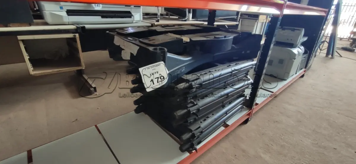 LOTE 179 - 01 PORTAL DETECTOR DE METAL PORTÁTIL. (NO ESTADO) ATENÇÃO! FAZER A VISITAÇÃO ANTES DE ARREMATAR, NÃO SABEMOS SE FUNCIONA, LEILÃO NÃO TEM GARANTIA E NEM DEVOLUÇÃO, SUJEITO A POSSÍVEIS AVARIAS VISÍVEIS/OCULTAS E/OU AUSÊNCIA DE COMPONENTES.