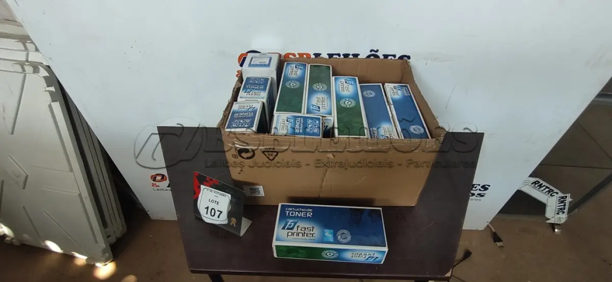 LOTE 107 - 01 LOTE COM VÁRIOS TONNERS DE IMPRESSORAS DE MODELOS DIVERSOS. (NO ESTADO) ATENÇÃO! FAZER A VISITAÇÃO ANTES DE ARREMATAR, NÃO SABEMOS SE FUNCIONA, LEILÃO NÃO TEM GARANTIA E NEM DEVOLUÇÃO, SUJEITO A POSSÍVEIS AVARIAS VISÍVEIS/OCULTAS E/OU AUSÊNCIA DE COMPONENTES.