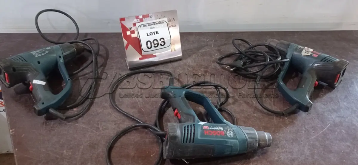 LOTE 093 - 03 SOPRADORES TÉRMICOS MARCA BOSCH. (NO ESTADO) ATENÇÃO! FAZER A VISITAÇÃO ANTES DE ARREMATAR, NÃO SABEMOS SE FUNCIONA, LEILÃO NÃO TEM GARANTIA E NEM DEVOLUÇÃO, SUJEITO A POSSÍVEIS AVARIAS VISÍVEIS/OCULTAS E/OU AUSÊNCIA DE COMPONENTES.