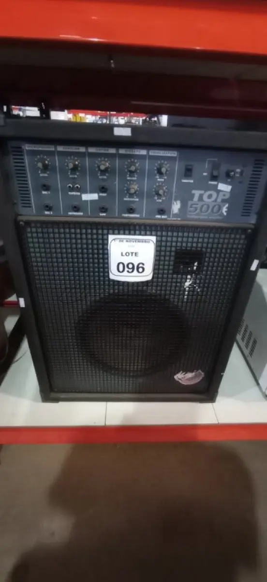 LOTE 096 - 01 CAIXA DE SOM AMPLIFICADA MODELO TOP 500 MARCA STANER. (NO ESTADO) ATENÇÃO! FAZER A VISITAÇÃO ANTES DE ARREMATAR, NÃO SABEMOS SE FUNCIONA, LEILÃO NÃO TEM GARANTIA E NEM DEVOLUÇÃO, SUJEITO A POSSÍVEIS AVARIAS VISÍVEIS/OCULTAS E/OU AUSÊNCIA DE COMPONENTES.
