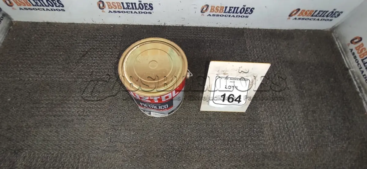 LOTE 164 - 01 LATA DE ESMALTE SINTÉTICO METÁLICO NA COR OURO ANTIGO DE 3,6L MARCA LUZTOL. (NO ESTADO) ATENÇÃO! FAZER A VISITAÇÃO ANTES DE ARREMATAR, NÃO SABEMOS SE FUNCIONA, LEILÃO NÃO TEM GARANTIA E NEM DEVOLUÇÃO, SUJEITO A POSSÍVEIS AVARIAS VISÍVEIS/OCULTAS E/OU AUSÊNCIA DE COMPONENTES.