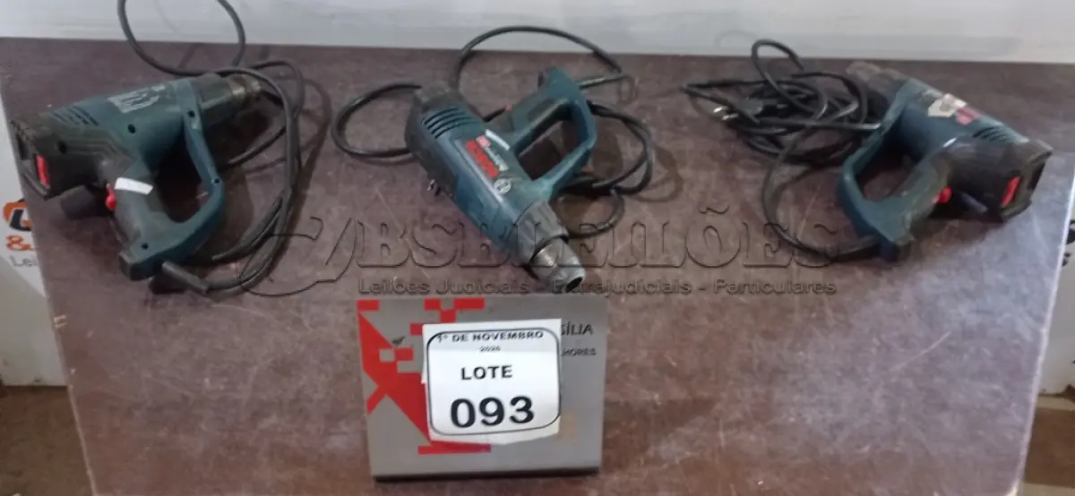 LOTE 093 - 03 SOPRADORES TÉRMICOS MARCA BOSCH. (NO ESTADO) ATENÇÃO! FAZER A VISITAÇÃO ANTES DE ARREMATAR, NÃO SABEMOS SE FUNCIONA, LEILÃO NÃO TEM GARANTIA E NEM DEVOLUÇÃO, SUJEITO A POSSÍVEIS AVARIAS VISÍVEIS/OCULTAS E/OU AUSÊNCIA DE COMPONENTES.
