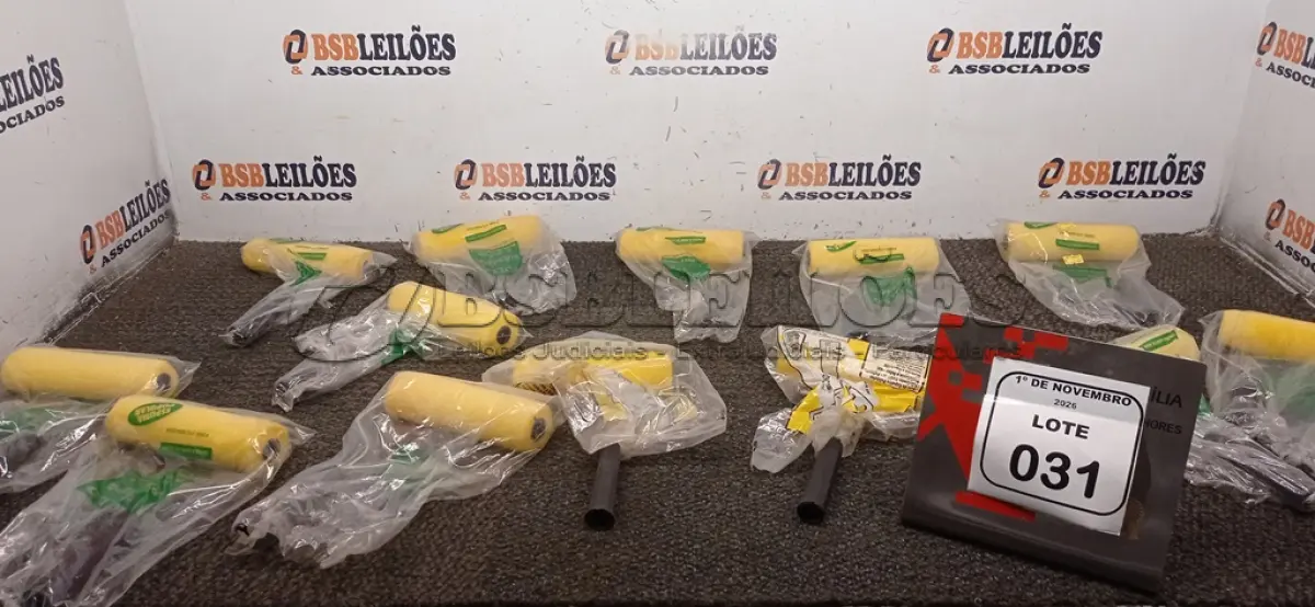LOTE 031 - 13 ROLOS DE ESPUMA DE 15 CM. (NO ESTADO) ATENÇÃO! FAZER A VISITAÇÃO ANTES DE ARREMATAR, NÃO SABEMOS SE FUNCIONA, LEILÃO NÃO TEM GARANTIA E NEM DEVOLUÇÃO, SUJEITO A POSSÍVEIS AVARIAS VISÍVEIS/OCULTAS E/OU AUSÊNCIA DE COMPONENTES.