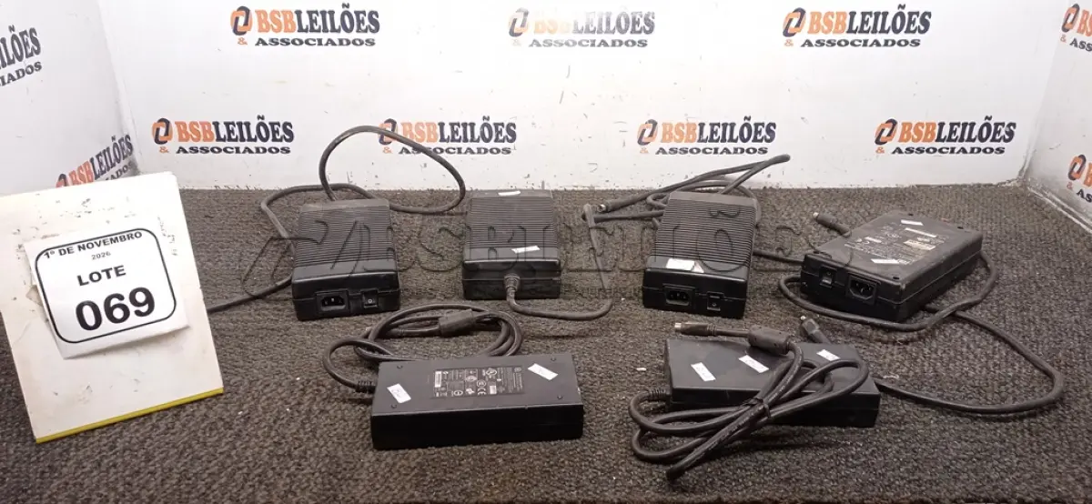 LOTE 069 - 06 FONTES DE ALIMENTAÇÃO CHAVEADAS. (NO ESTADO) ATENÇÃO! FAZER A VISITAÇÃO ANTES DE ARREMATAR, NÃO SABEMOS SE FUNCIONA, LEILÃO NÃO TEM GARANTIA E NEM DEVOLUÇÃO, SUJEITO A POSSÍVEIS AVARIAS VISÍVEIS/OCULTAS E/OU AUSÊNCIA DE COMPONENTES.