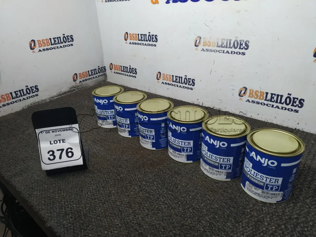 LOTE 376 - 06 LATAS DE TINTA POLIÉSTER COR VERMELHO ALPINE FIAT 96 DE 900ML MARCA ANJO TINTAS. (NO ESTADO) ATENÇÃO! FAZER A VISITAÇÃO ANTES DE ARREMATAR, NÃO SABEMOS SE FUNCIONA, LEILÃO NÃO TEM GARANTIA E NEM DEVOLUÇÃO, SUJEITO A POSSÍVEIS AVARIAS VISÍVEIS/OCULTAS E/OU AUSÊNCIA DE COMPONENTES.