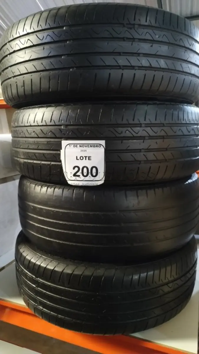 LOTE 200 - 04 PNEUS TAMANHO 195/55 R16. (NO ESTADO) ATENÇÃO! FAZER A VISITAÇÃO ANTES DE ARREMATAR, NÃO SABEMOS SE FUNCIONA, LEILÃO NÃO TEM GARANTIA E NEM DEVOLUÇÃO, SUJEITO A POSSÍVEIS AVARIAS VISÍVEIS/OCULTAS E/OU AUSÊNCIA DE COMPONENTES.