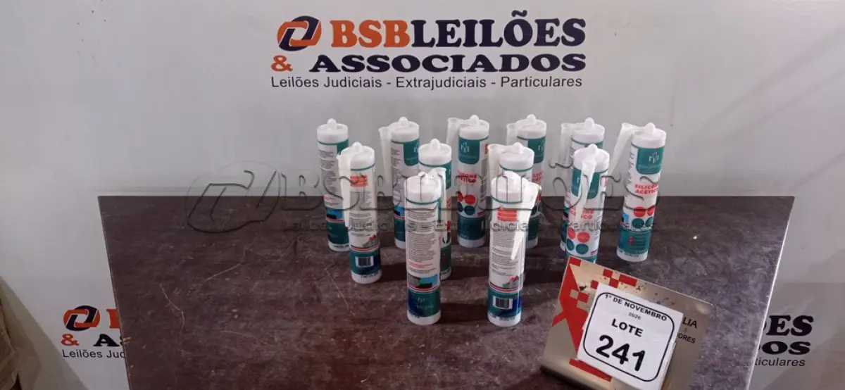 LOTE 241 - 12 UNIDADES DE SILICONE ACÉTICO INCOLOR DE 240G CADA MARCA MONUMENTAL. (NO ESTADO) ATENÇÃO! FAZER A VISITAÇÃO ANTES DE ARREMATAR, NÃO SABEMOS SE FUNCIONA, LEILÃO NÃO TEM GARANTIA E NEM DEVOLUÇÃO, SUJEITO A POSSÍVEIS AVARIAS VISÍVEIS/OCULTAS E/OU AUSÊNCIA DE COMPONENTES.