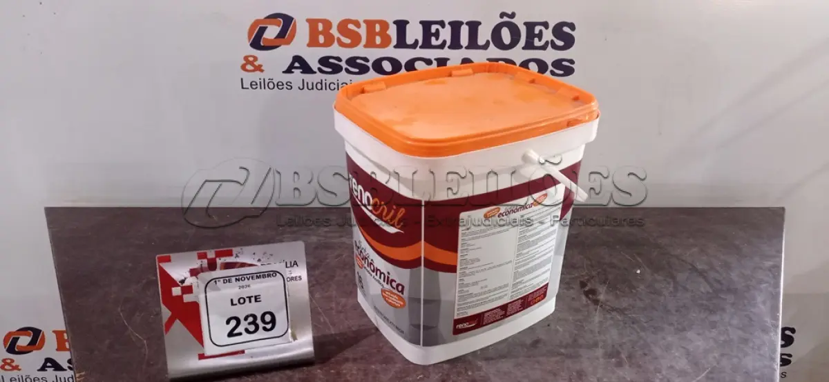 LOTE 239 - 01 BALDE DE SELADOR ACRÍLICO DE 16L MARCA RENOCRIL. (NO ESTADO) ATENÇÃO! FAZER A VISITAÇÃO ANTES DE ARREMATAR, NÃO SABEMOS SE FUNCIONA, LEILÃO NÃO TEM GARANTIA E NEM DEVOLUÇÃO, SUJEITO A POSSÍVEIS AVARIAS VISÍVEIS/OCULTAS E/OU AUSÊNCIA DE COMPONENTES.