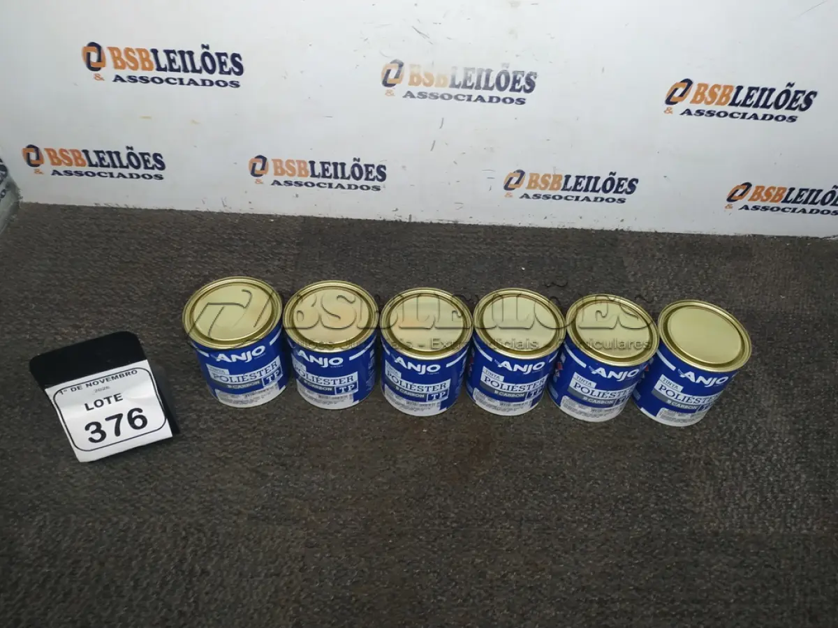 LOTE 376 - 06 LATAS DE TINTA POLIÉSTER COR VERMELHO ALPINE FIAT 96 DE 900ML MARCA ANJO TINTAS. (NO ESTADO) ATENÇÃO! FAZER A VISITAÇÃO ANTES DE ARREMATAR, NÃO SABEMOS SE FUNCIONA, LEILÃO NÃO TEM GARANTIA E NEM DEVOLUÇÃO, SUJEITO A POSSÍVEIS AVARIAS VISÍVEIS/OCULTAS E/OU AUSÊNCIA DE COMPONENTES.