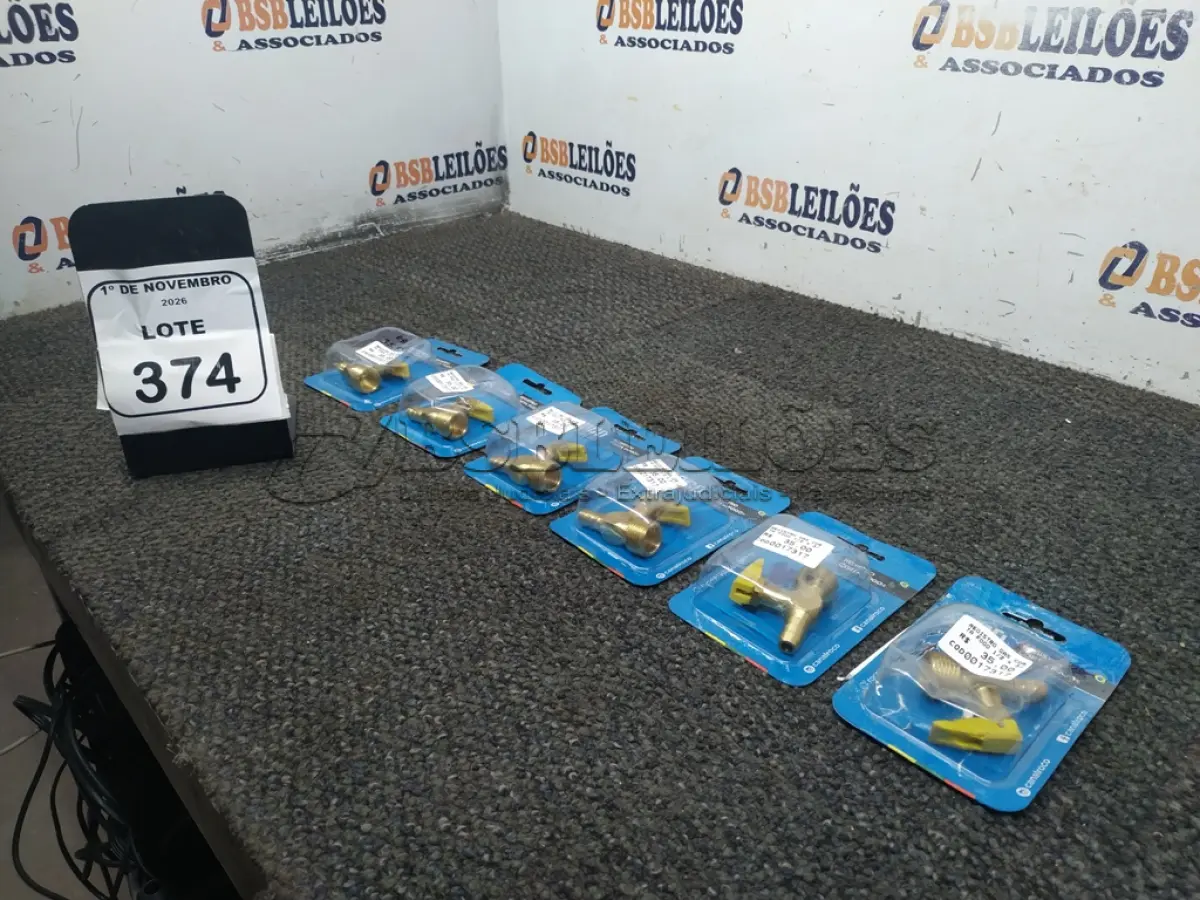 LOTE 374 - 06 REGISTROS DE GÁS CORTA FOGO ½. (NO ESTADO) ATENÇÃO! FAZER A VISITAÇÃO ANTES DE ARREMATAR, NÃO SABEMOS SE FUNCIONA, LEILÃO NÃO TEM GARANTIA E NEM DEVOLUÇÃO, SUJEITO A POSSÍVEIS AVARIAS VISÍVEIS/OCULTAS E/OU AUSÊNCIA DE COMPONENTES.