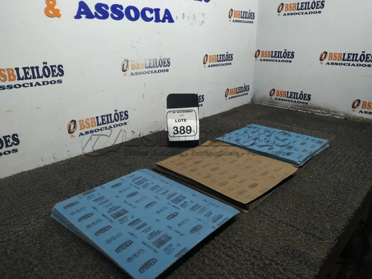 LOTE 389 - 01 LOTE COM GRANDE QUANTIDADE DE FOLHAS DE LIXA. (NO ESTADO) ATENÇÃO! FAZER A VISITAÇÃO ANTES DE ARREMATAR, NÃO SABEMOS SE FUNCIONA, LEILÃO NÃO TEM GARANTIA E NEM DEVOLUÇÃO, SUJEITO A POSSÍVEIS AVARIAS VISÍVEIS/OCULTAS E/OU AUSÊNCIA DE COMPONENTES.