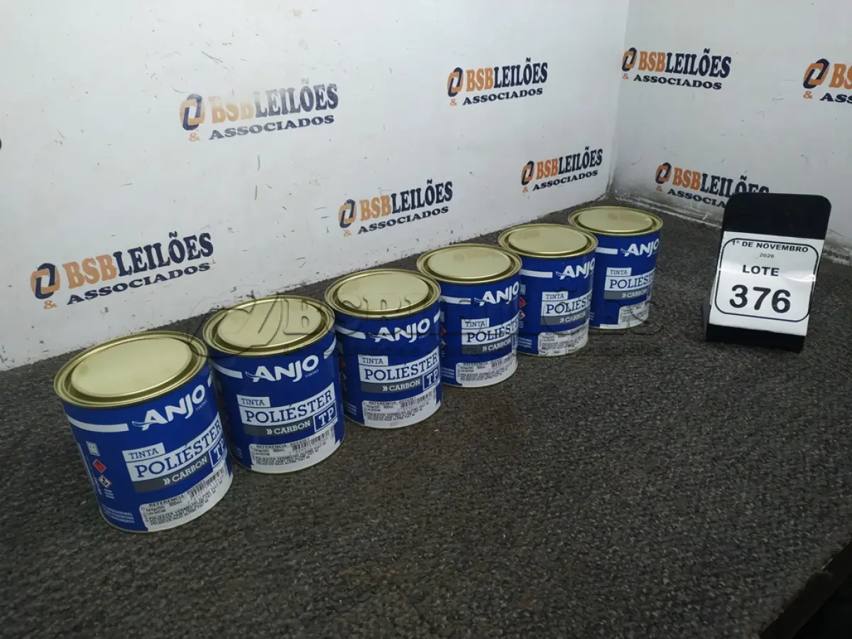 LOTE 376 - 06 LATAS DE TINTA POLIÉSTER COR VERMELHO ALPINE FIAT 96 DE 900ML MARCA ANJO TINTAS. (NO ESTADO) ATENÇÃO! FAZER A VISITAÇÃO ANTES DE ARREMATAR, NÃO SABEMOS SE FUNCIONA, LEILÃO NÃO TEM GARANTIA E NEM DEVOLUÇÃO, SUJEITO A POSSÍVEIS AVARIAS VISÍVEIS/OCULTAS E/OU AUSÊNCIA DE COMPONENTES.