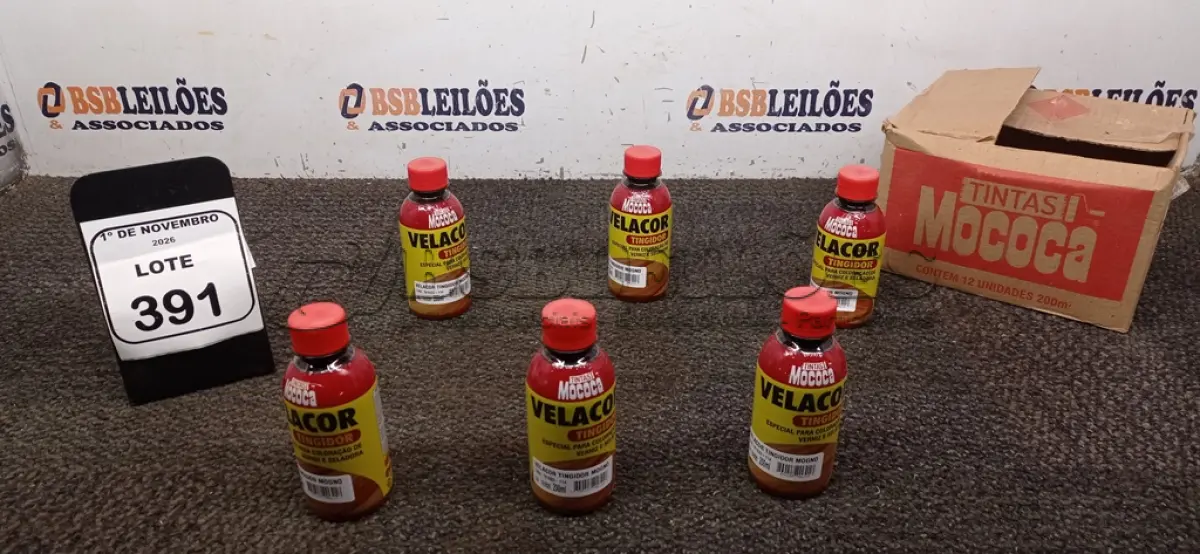 LOTE 391 - 12 FRASCOS DE TINGIDOR PARA COLORAÇÃO DE VERNIZ E SELADORA PARA MADEIRA NA COR MOGNO DE 200ML CADA MARCA MOCOCA. (NO ESTADO) ATENÇÃO! FAZER A VISITAÇÃO ANTES DE ARREMATAR, NÃO SABEMOS SE FUNCIONA, LEILÃO NÃO TEM GARANTIA E NEM DEVOLUÇÃO, SUJEITO A POSSÍVEIS AVARIAS VISÍVEIS/OCULTAS E/OU AUSÊNCIA DE COMPONENTES.