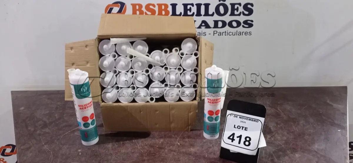 LOTE 418 - 24 UNIDADES DE SILICONE ACÉTICO INCOLOR DE 240G CADA MARCA MONUMENTAL. (NO ESTADO) ATENÇÃO! FAZER A VISITAÇÃO ANTES DE ARREMATAR, NÃO SABEMOS SE FUNCIONA, LEILÃO NÃO TEM GARANTIA E NEM DEVOLUÇÃO, SUJEITO A POSSÍVEIS AVARIAS VISÍVEIS/OCULTAS E/OU AUSÊNCIA DE COMPONENTES.