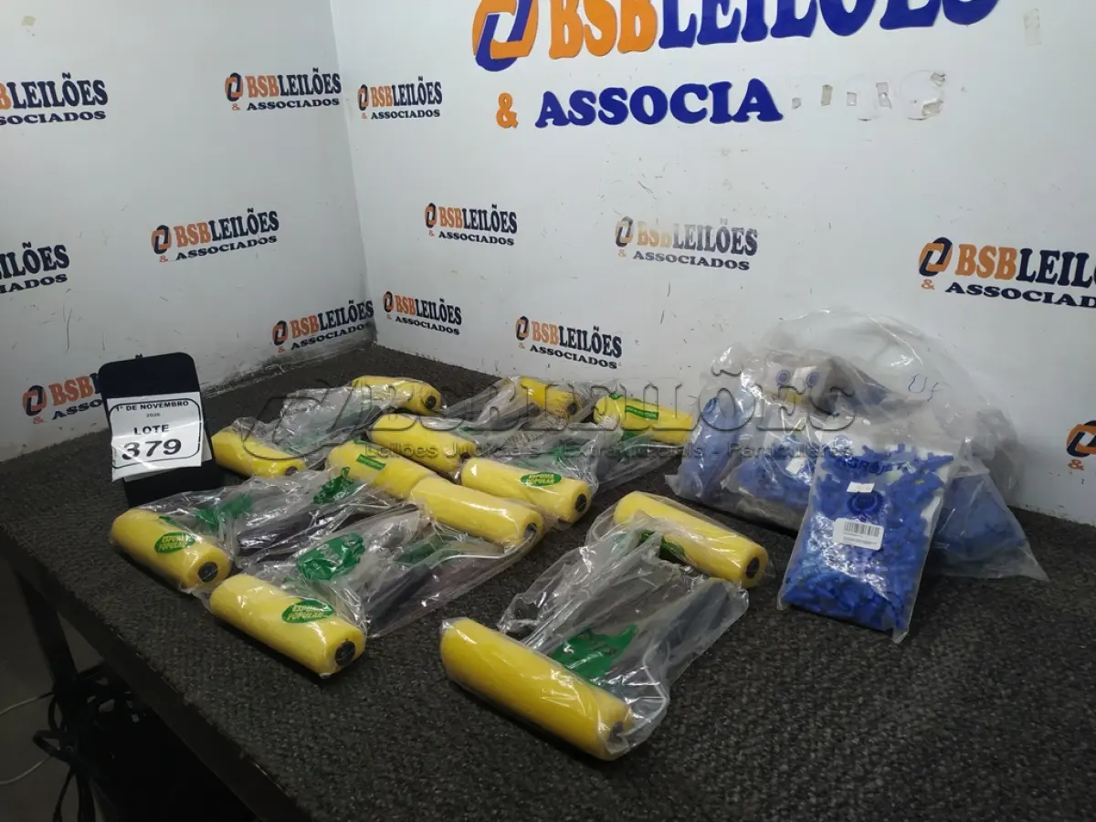LOTE 379 - 11 ROLOS DE ESPUMA E GRANDE QUANTIDADE DE GOTEJADORES MODELO GA-2 MARCA AGROJET. (NO ESTADO) ATENÇÃO! FAZER A VISITAÇÃO ANTES DE ARREMATAR, NÃO SABEMOS SE FUNCIONA, LEILÃO NÃO TEM GARANTIA E NEM DEVOLUÇÃO, SUJEITO A POSSÍVEIS AVARIAS VISÍVEIS/OCULTAS E/OU AUSÊNCIA DE COMPONENTES.