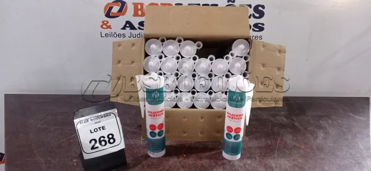 LOTE 268 - 24 UNIDADES DE SILICONE ACÉTICO INCOLOR DE 240G CADA MARCA MONUMENTAL. (NO ESTADO) ATENÇÃO! FAZER A VISITAÇÃO ANTES DE ARREMATAR, NÃO SABEMOS SE FUNCIONA, LEILÃO NÃO TEM GARANTIA E NEM DEVOLUÇÃO, SUJEITO A POSSÍVEIS AVARIAS VISÍVEIS/OCULTAS E/OU AUSÊNCIA DE COMPONENTES.