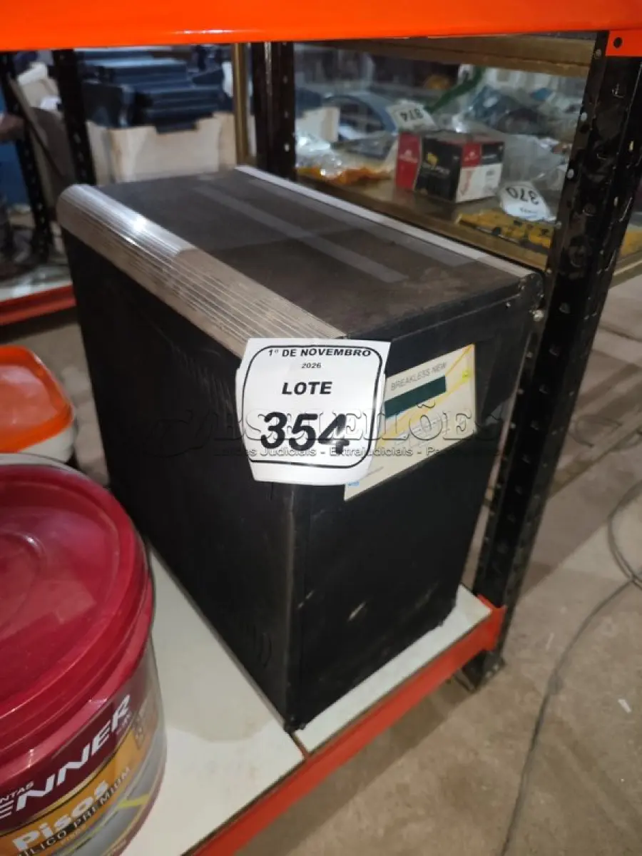 LOTE 354 - 01 NOBREAK MARCA CP ELETRÔNICA. (NO ESTADO) ATENÇÃO! FAZER A VISITAÇÃO ANTES DE ARREMATAR, NÃO SABEMOS SE FUNCIONA, LEILÃO NÃO TEM GARANTIA E NEM DEVOLUÇÃO, SUJEITO A POSSÍVEIS AVARIAS VISÍVEIS/OCULTAS E/OU AUSÊNCIA DE COMPONENTES.
