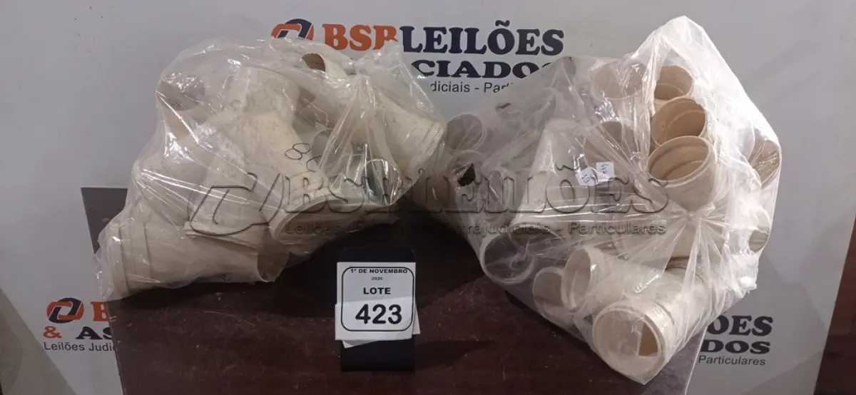 LOTE 423 - 01 LOTE COM VÁRIAS JUNÇÕES DE MODELOS E MEDIDAS DIVERSAS. (NO ESTADO) ATENÇÃO! FAZER A VISITAÇÃO ANTES DE ARREMATAR, NÃO SABEMOS SE FUNCIONA, LEILÃO NÃO TEM GARANTIA E NEM DEVOLUÇÃO, SUJEITO A POSSÍVEIS AVARIAS VISÍVEIS/OCULTAS E/OU AUSÊNCIA DE COMPONENTES.