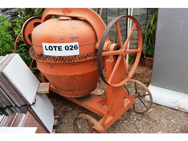 LEILÃO SOBRA DE OBRA