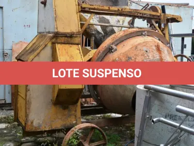LOTE 004 - 01 BETONEIRA INDUSTRIAL C/ MOTOR (AMARELA). (NO ESTADO)