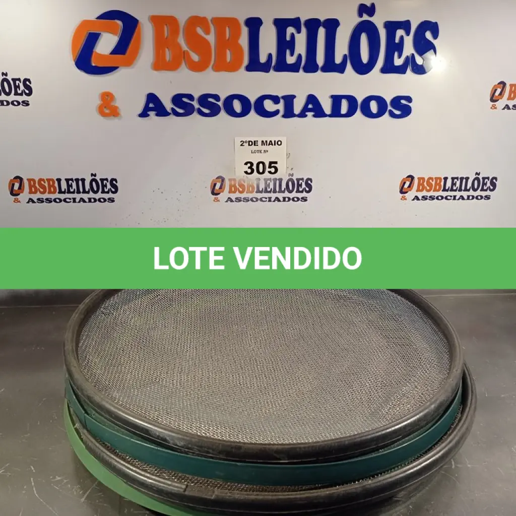 LOTE 305