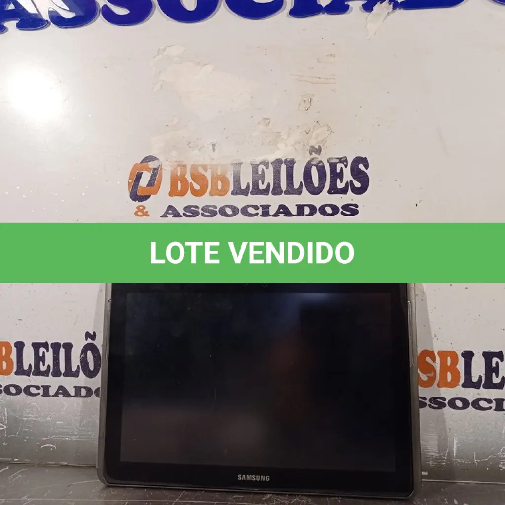 LOTE 238