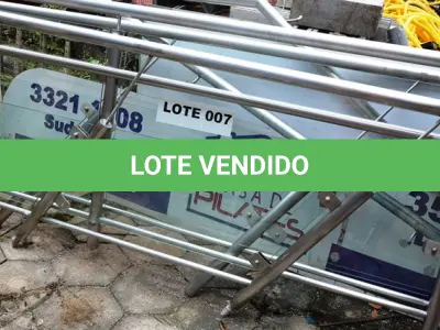 LOTE 007 - 01 LOTE CONTENDO CORRIMÃO EM INOX COM VIDROS. (NO ESTADO)