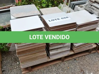 LOTE 028 - 01 PALETE CONTENDO CERÂMICAS DIVERSAS. (NO ESTADO)
