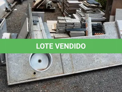 LOTE 029 - 02 PIAS EM GRANITOS E PEDRAS EM GRANITO DIVERSOS TAMANHOS. (NO ESTADO)