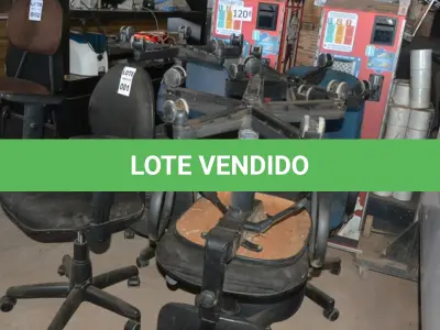 LOTE 001 - 07 CADEIRAS COM BASE GIRATÓRIA. (NO ESTADO)