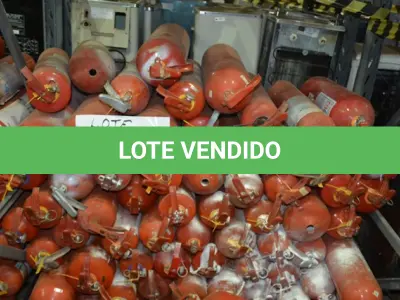 LOTE 027 - 01-LOTE CONTENDO APX 35 EXTINTORES P/INCENDIO B.C (NO ESTADO)