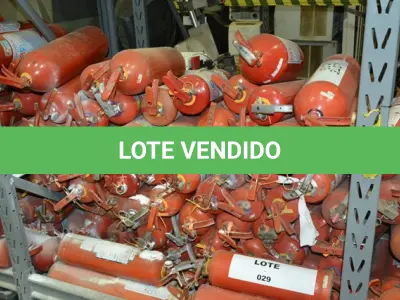 LOTE 029 - 01-LOTE CONTENDO APX 35 EXTINTORES P/INCENDIO B.C (NO ESTADO)