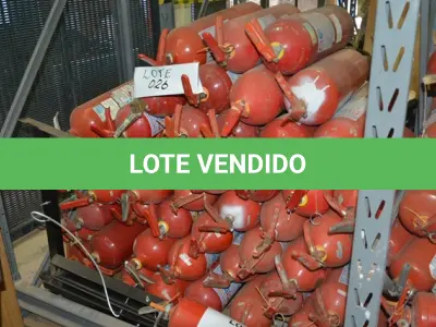 LOTE 026 - 01-LOTE CONTENDO APX 35 EXTINTORES P/INCENDIO B.C (NO ESTADO)