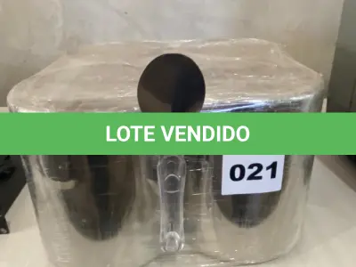 LOTE 021 - 04 BALDES EM INOX PARA ARMAZENAR SORVETE (CARAPINAS) E 01 ESPATULA. (NO ESTADO)