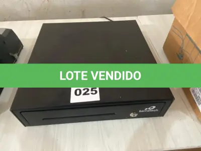 LOTE 025 - 01 CAIXA REGISTRADORA, MARCA “BEMATECH”. (NO ESTADO)