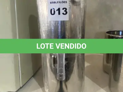LOTE 013 - 04 BALDES EM INOX PARA ARMAZENAR SORVETE (CARAPINAS) E 01 ESPATULA. (NO ESTADO)