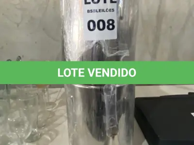 LOTE 008 - 04 BALDES EM INOX PARA ARMAZENAR SORVETE (CARAPINAS) E 01 ESPATULA. (NO ESTADO)
