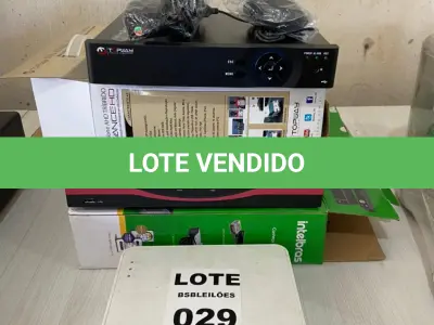 LOTE 029 - 03 DVR’S PARA CAMERAS DE SEGURANÇA, MARCAS E MODELOS DIVERSOS, SENDO 01 SÓ COM A PLACA. (NO ESTADO)