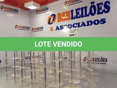 LOTE 005 - 01 LOTE COM VÁRIOS EXPOSITORES PARA ÓCULOS. (NO ESTADO, LEILÃO NÃO TEM GARANTIA E NEM DEVOLUÇÃO, SUJEITO A POSSÍVEIS AVARIAS VISÍVEIS/OCULTAS E/OU AUSÊNCIA DE COMPONENTES).